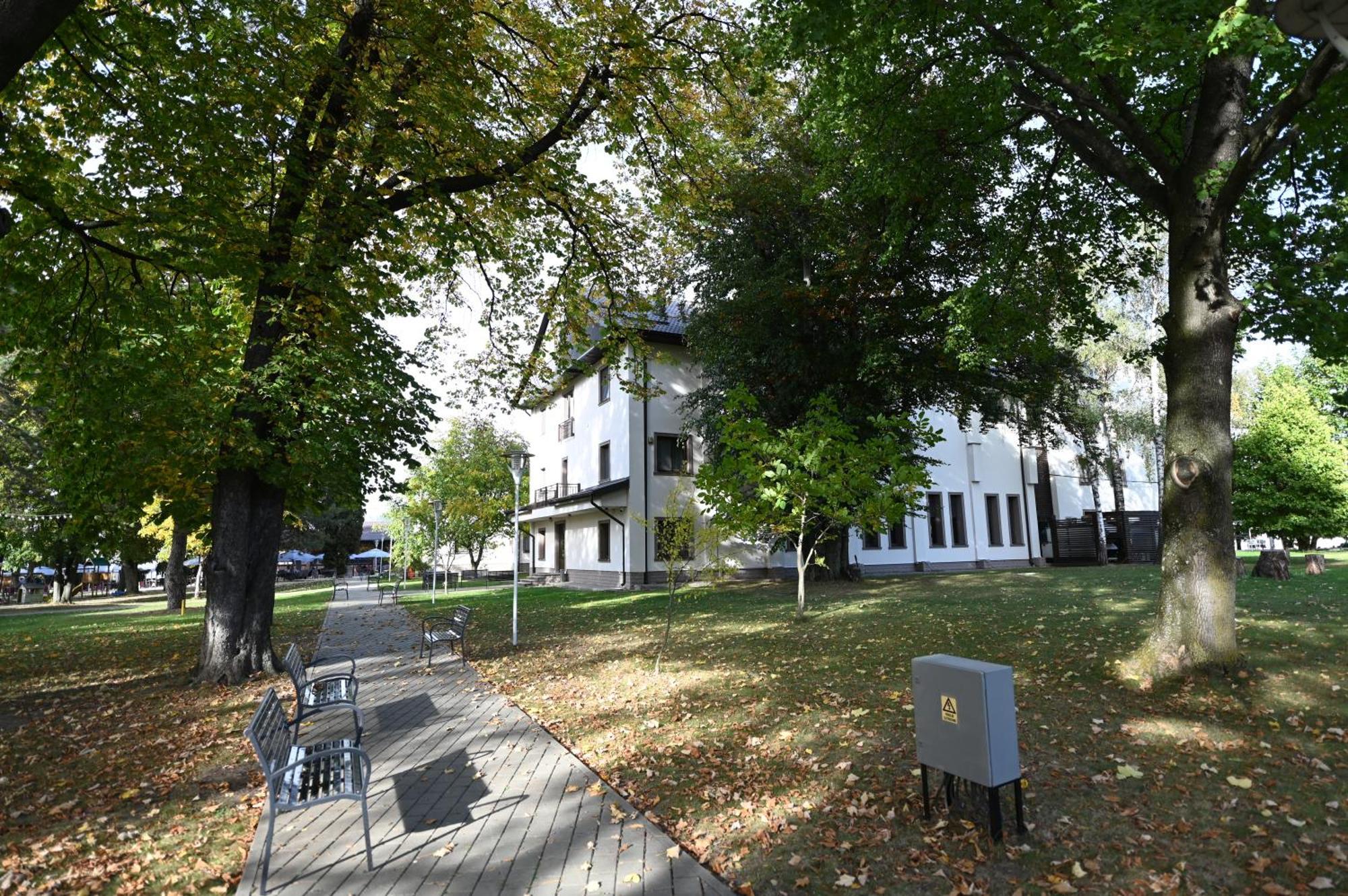 Conacul Domnesc Hotel Scheia Exterior foto