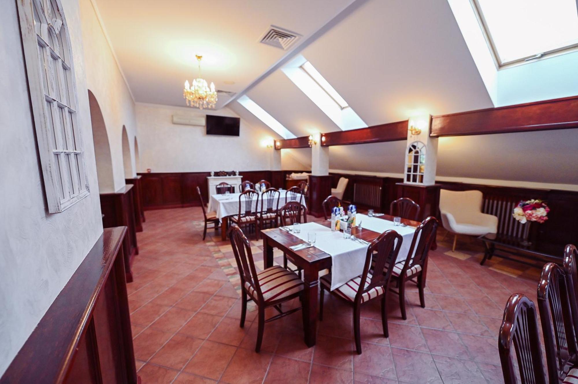 Conacul Domnesc Hotel Scheia Exterior foto