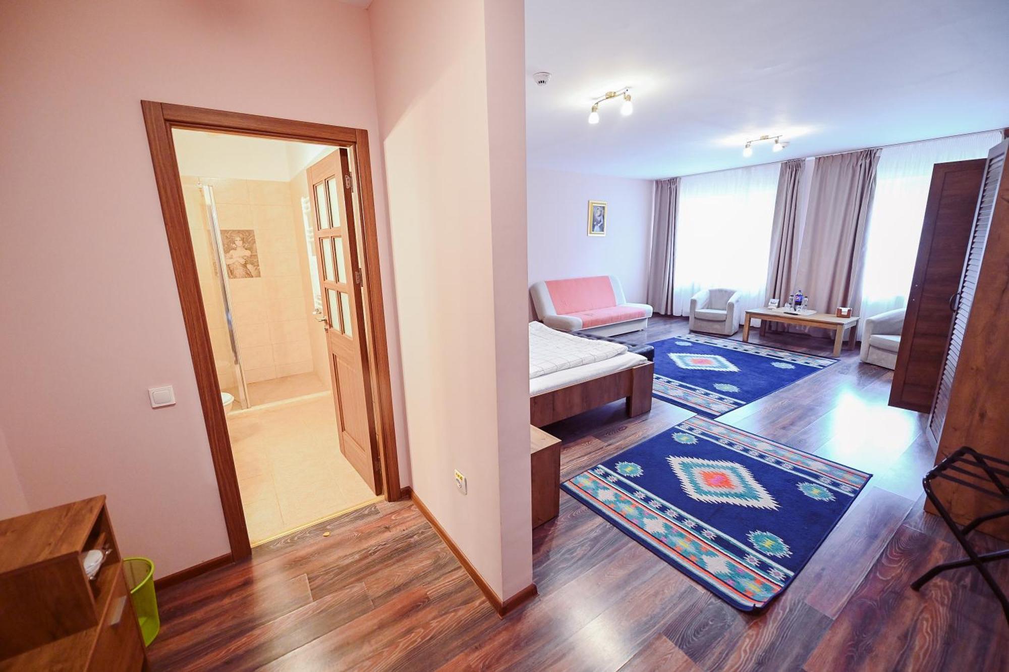 Conacul Domnesc Hotel Scheia Exterior foto